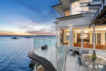 270 DEGREE WATERFRONT VIEWS WITH PRIVATE DOCK - 5310 Seaside Place, West Vancouver